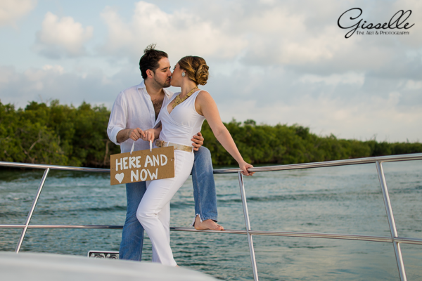 Ali & Koko Save the Date @Yatch Cancun Lagoon